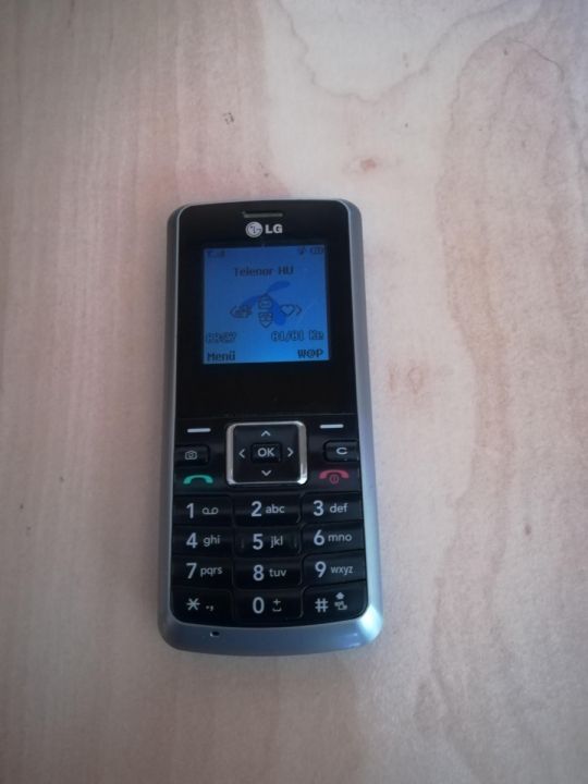 LG KP130 mobil eladó  Jó, telenoros