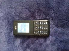 Lg ku250 telefon eladó t-mobilos , beszéd hamgszóró rossz