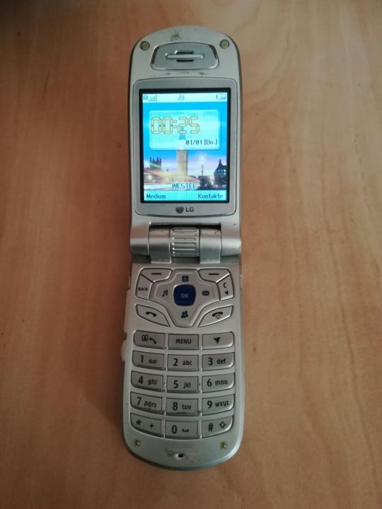 LG U8110 mobil eladó  Jó, telekomos, német nyelvű