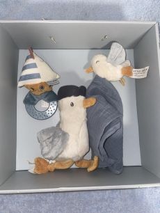 Little Dutch ajandekdoboz ujszulott babanak