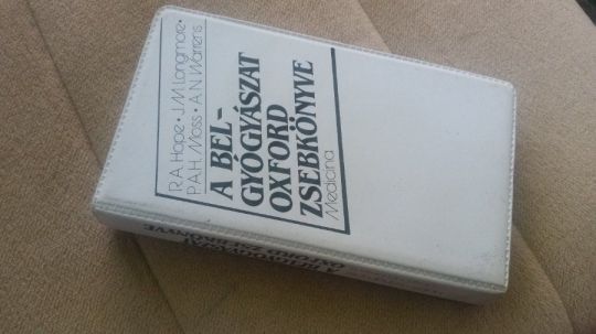 Longmore -Moss-Warrens: A belgyógyászat oxford zsebkönyve