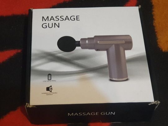 Massage gun -Hordozható masszázs pisztoly, masszírozó gép