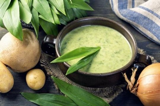 Medvehagyma ELADÓ kilóra, vagy csokorba szedve!