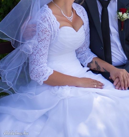 Menyasszonyi ruha