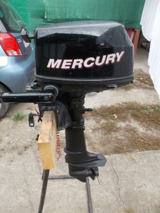 Mercury 5 LE 4 ütemű csónakmotor eladó