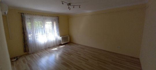 Miskolc Győri kapui 50 nm-es 3. emeleti lakás kiadó