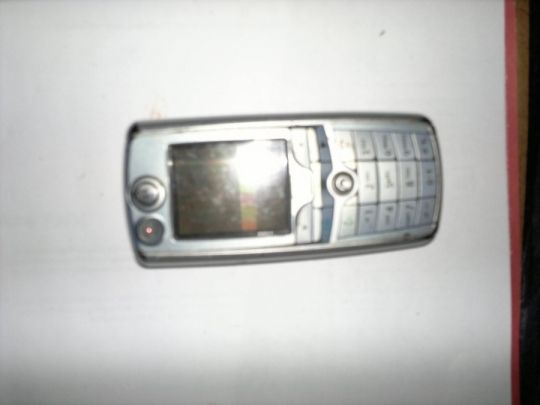 Motorola c975 telefon eladó. nem kapcsol be