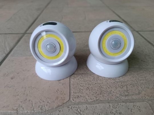 Mozgásérzékelős forgatható ledlámpa új