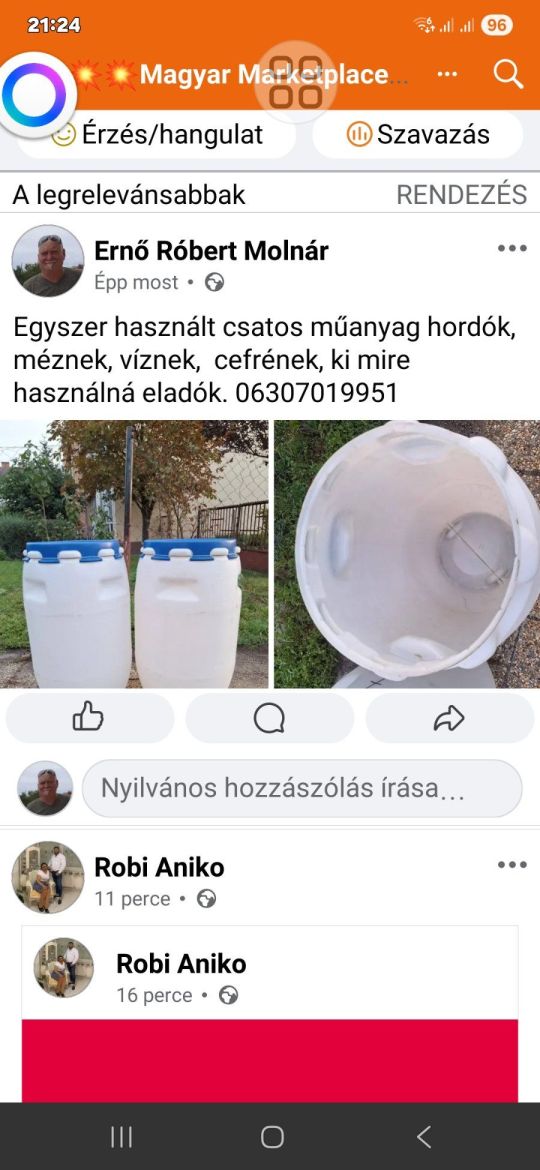 Műanyag hordó.