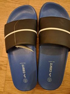 Nagyon olcsón férfi papucs