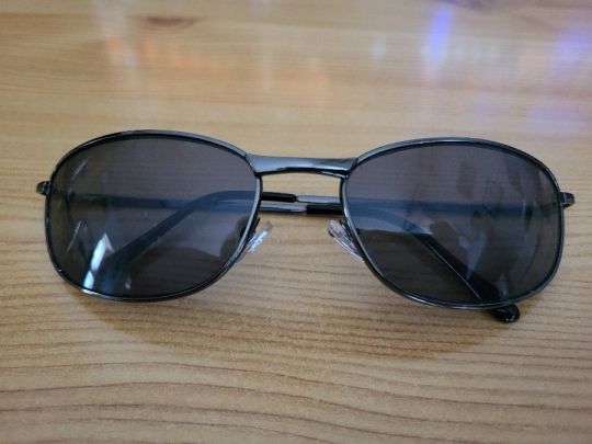 Napszemüveg újszerű (Cat.2 UV filter)