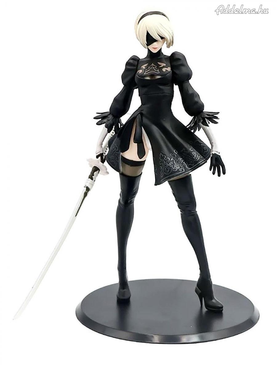 Nier Automata álló 2B figura karddal 25 cm 