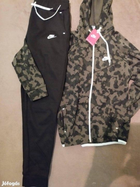 Nike női melegítő