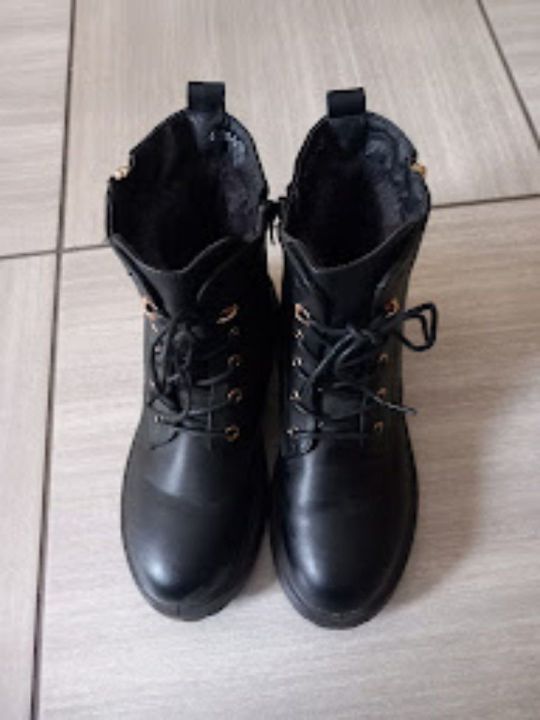 Női bélelt bakancs