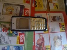 Nokia 1112 telefon eladó, nem kapcsol be , működésképtelen.