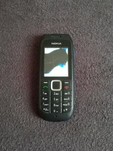 Nokia 1616 telefon eladó,törött kijelzős!