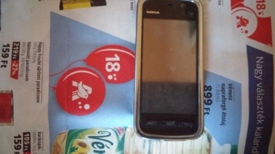 Nokia 5230  telefon eladó, jó és t-mobilos !