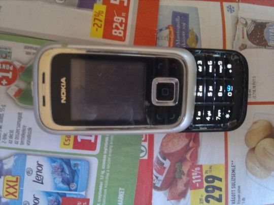 Nokia 6111 telefon eladó hibás, működésképtelen!