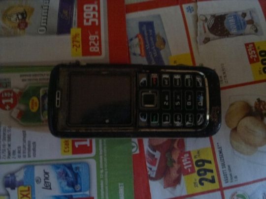 Nokia 6161 telefon eladó,nem kapcsol be és rossz állapotú  !