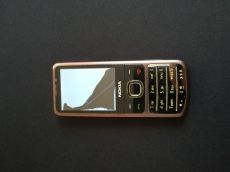 Nokia 6700c-1 telefon eladó Törött kijelzős,Térerő hibás