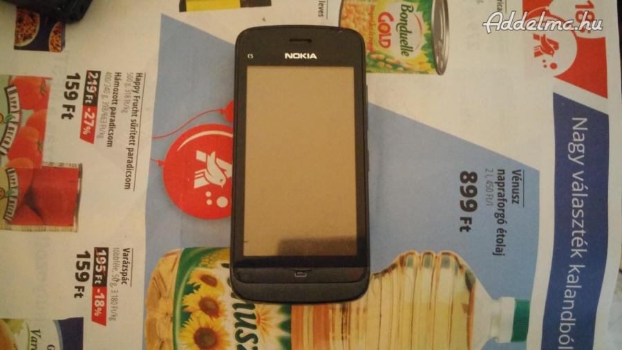   Nokia c5  telefon eladó nem kapcsol be csak rezeg!   