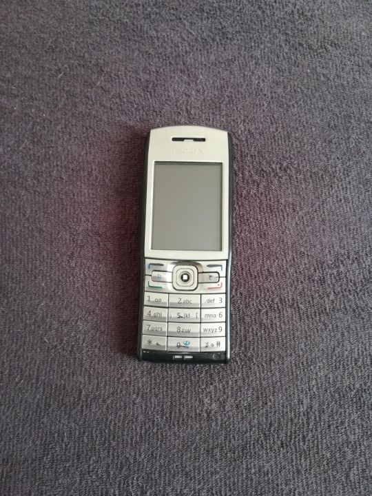 Nokia  e50  telefon eladó, nem reagál semmire!