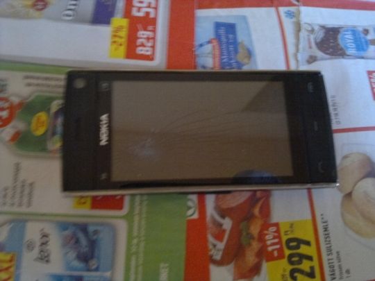 Nokia x6  telefon eladó, töröttek és működésképtelenek!