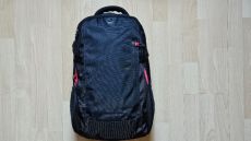 Oiwas fekete hátitáska utazó táska 29L 51x33x17cm