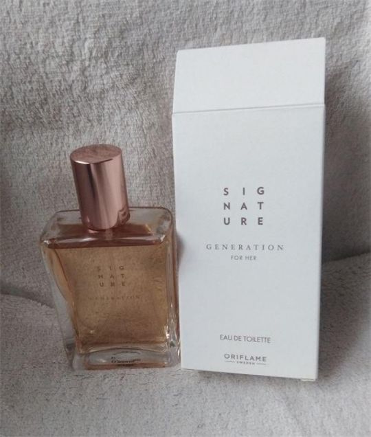 Oriflame Signature Generation for Her parfüm eladó