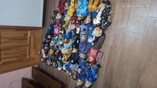 Porcelán fejű bohóc gyűjtemény 100db
