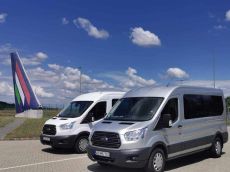 Reptéri transzfer mikrobusszal sofőrrel