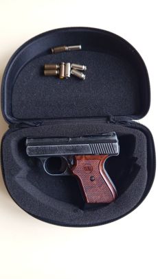 Rhöner 8mm-es sportpisztoly. Made in West Germani!