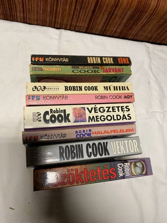 Robin Cook könyvek