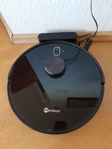 Robotporszívó felmosóval, WIFI vezérlés