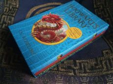 Rowling: The Hogwarts Library -angol nyelvű, új, díszdobozos