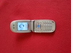 Samsung a660 telefon eladó sim tartó nincs benne,