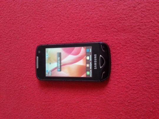 Samsung b7722  telefon eladó kamera nem megy független