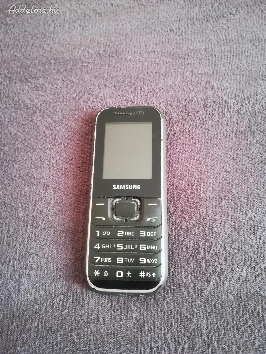 Samsung e1230 telefon eladó  ,nem reagál semmire.