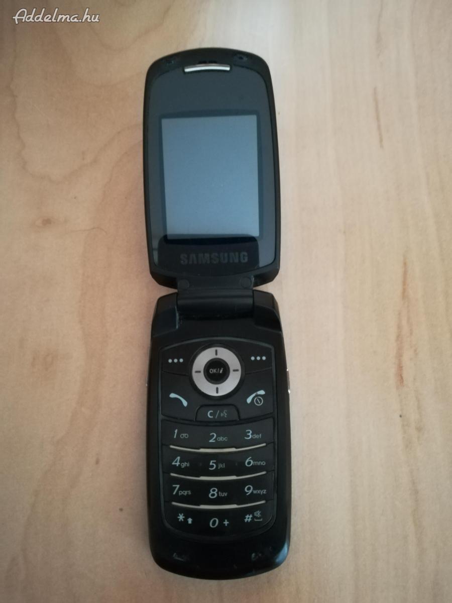 Samsung E780 mobil eladó Törött kijelzős