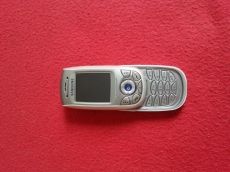 Samsung e800 telefon eladó nem kapcsol be