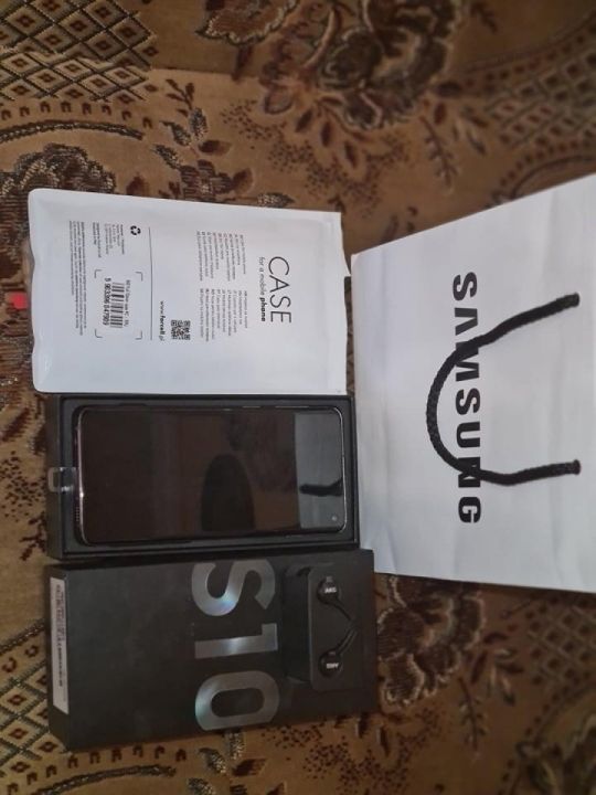 Samsung Galaxy S10 függelen  eladó