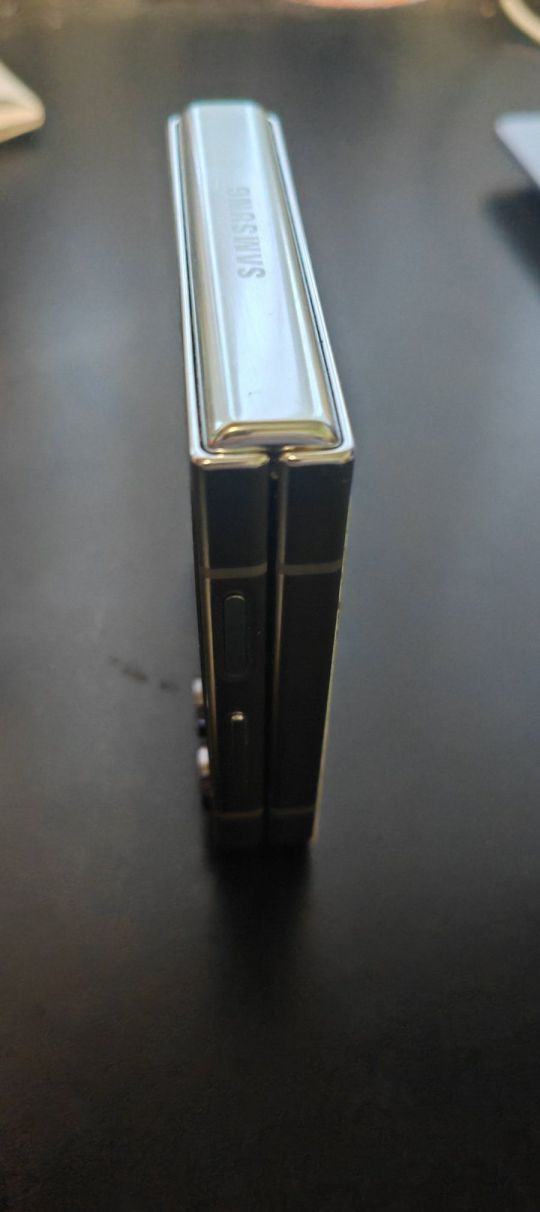 Samsung Galaxy Z Flip 5