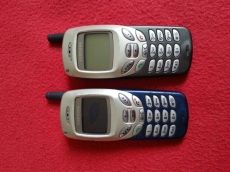 Samsung r210 telefon eladó , törött kijelzős , nem reagál