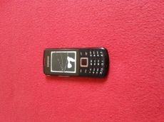 Samsung s5320 telefon eladó törött kijelzős , nem tölt