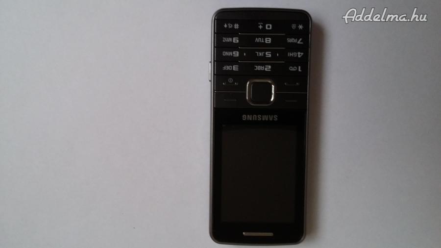 Samsung s5611 telefon  eladó csak fehéren világít!