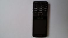 Samsung s5611 telefon eladó csak fehéren világít!