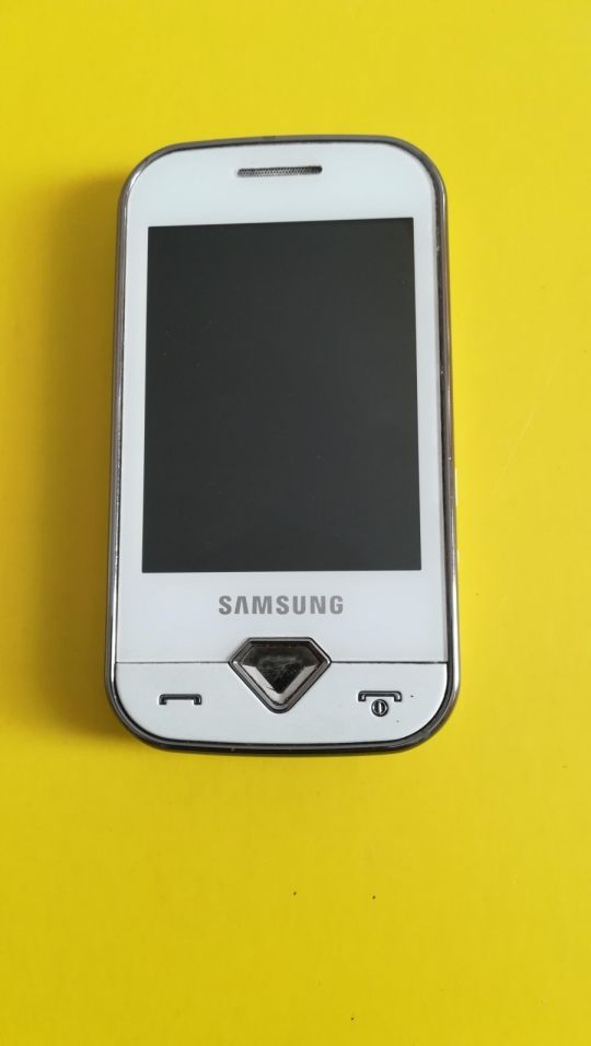 Samsung s7070  mobil Bekapcsol, érintője jó, akkuja nagyon
