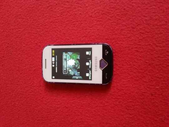 Samsung s7070 telefon eladó érintő hibás telenoros