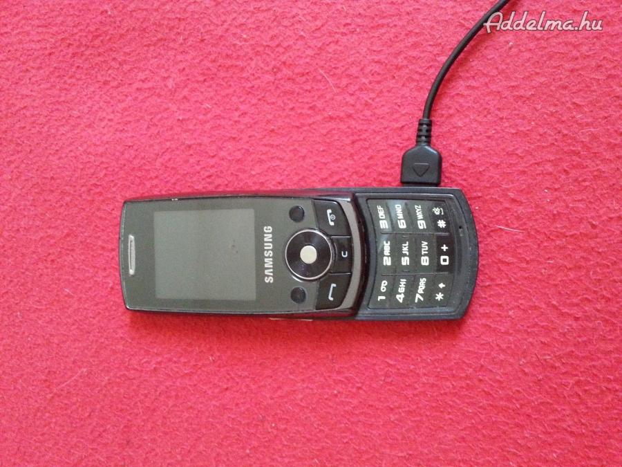 Samsung u600 telefon eladó , nem ad képet , semmire 