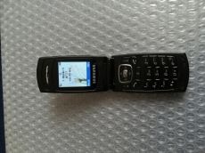Samsung x200 telefon eladó ,jó és telekomos .